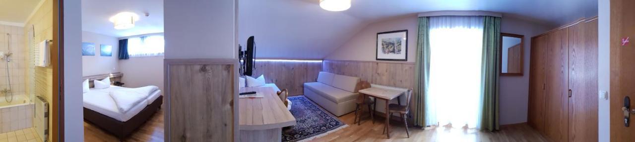Moser's Hotel